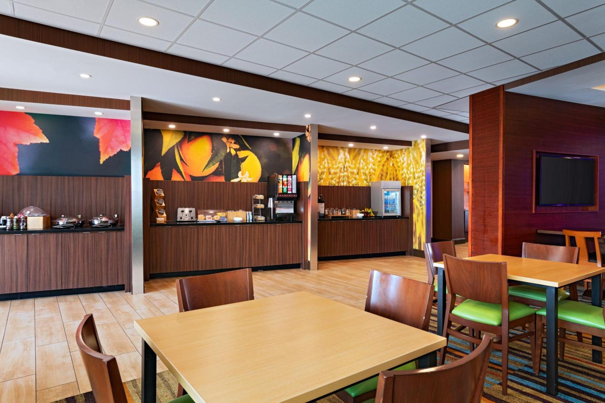Fairfield & Houston Hotel 3*