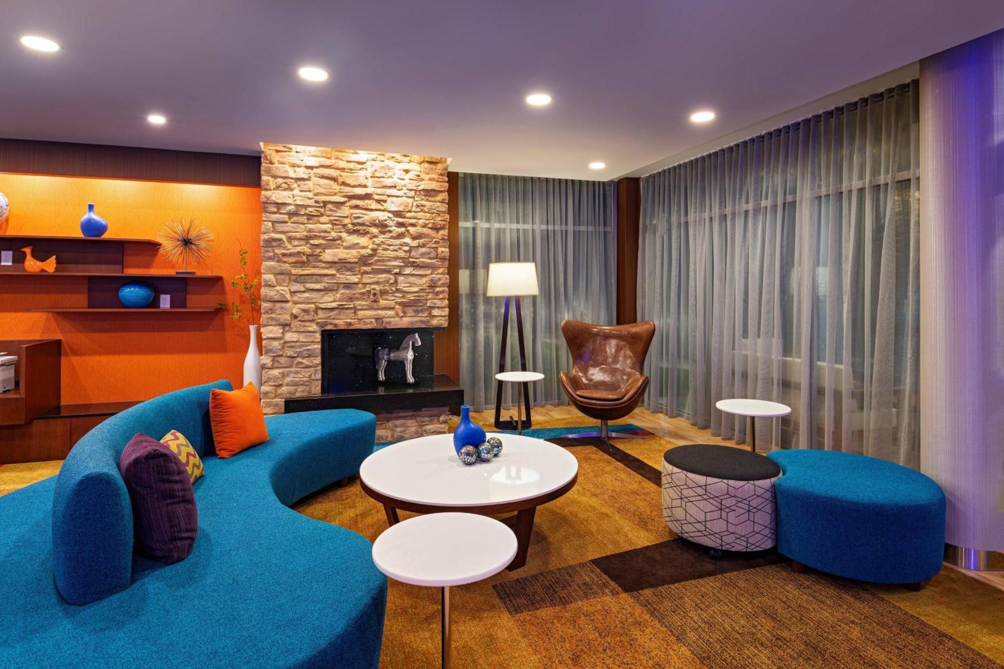 Hotel Fairfield & Houston 3*