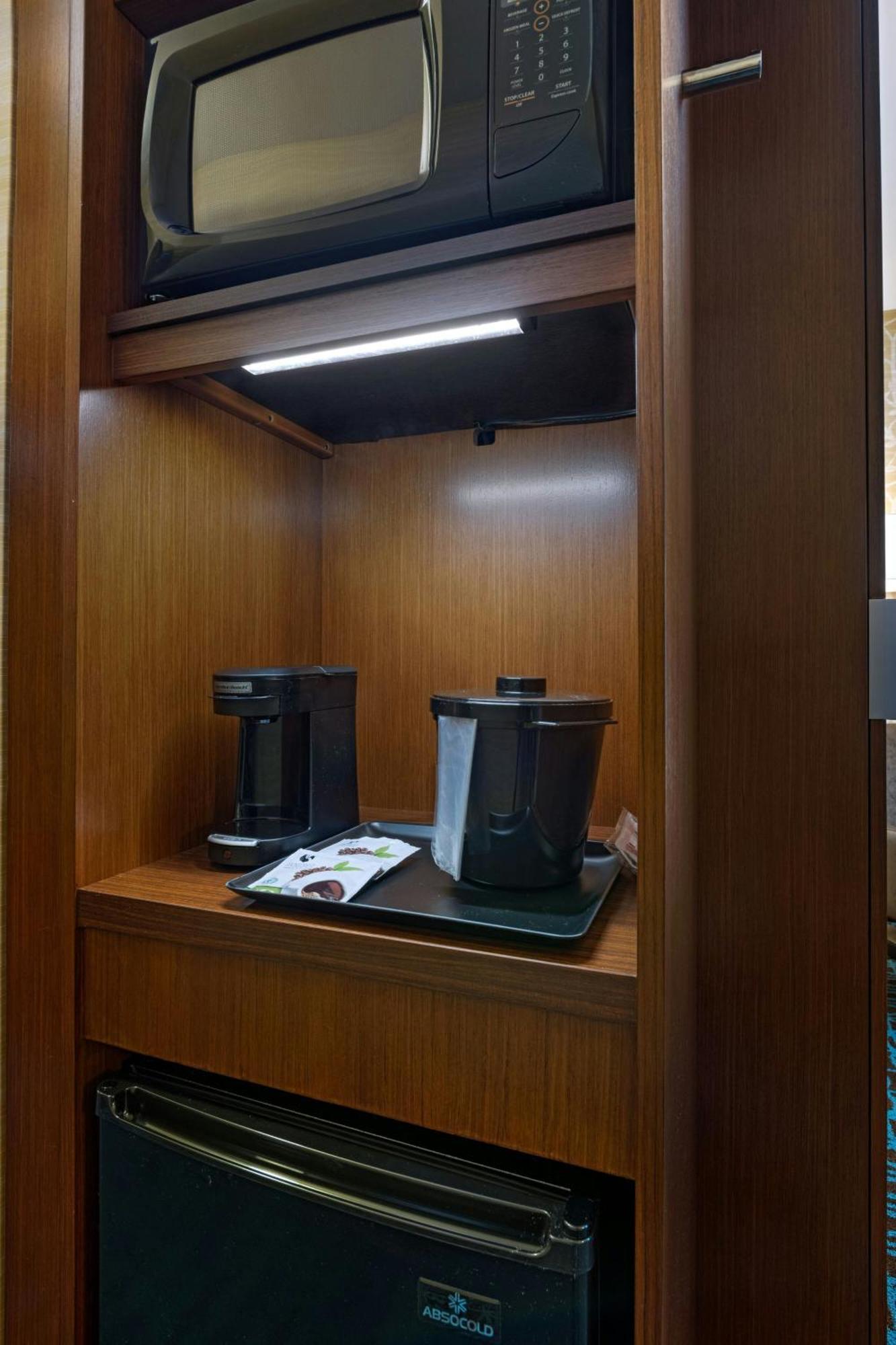 Fairfield & Houston Hotel 3*